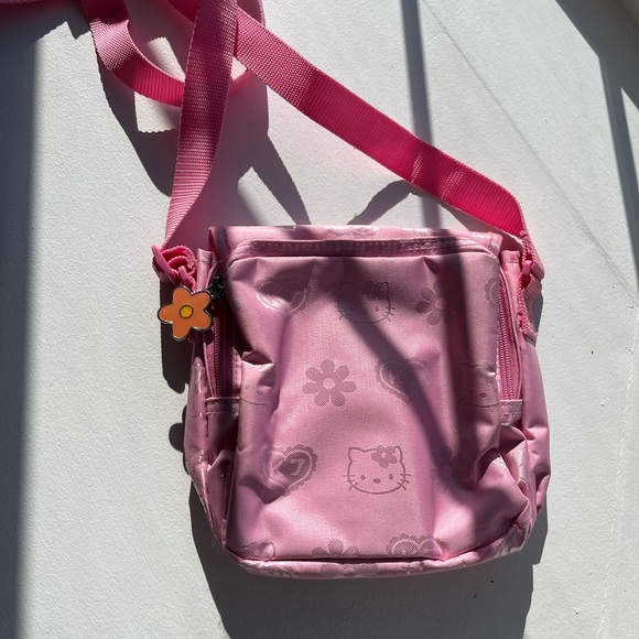 Hello kitty crossbody bag - Picture 2 of 3